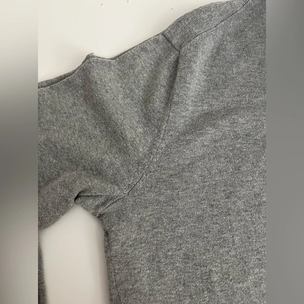 J. Crew Men's Classic Gray V-Neck Sweater